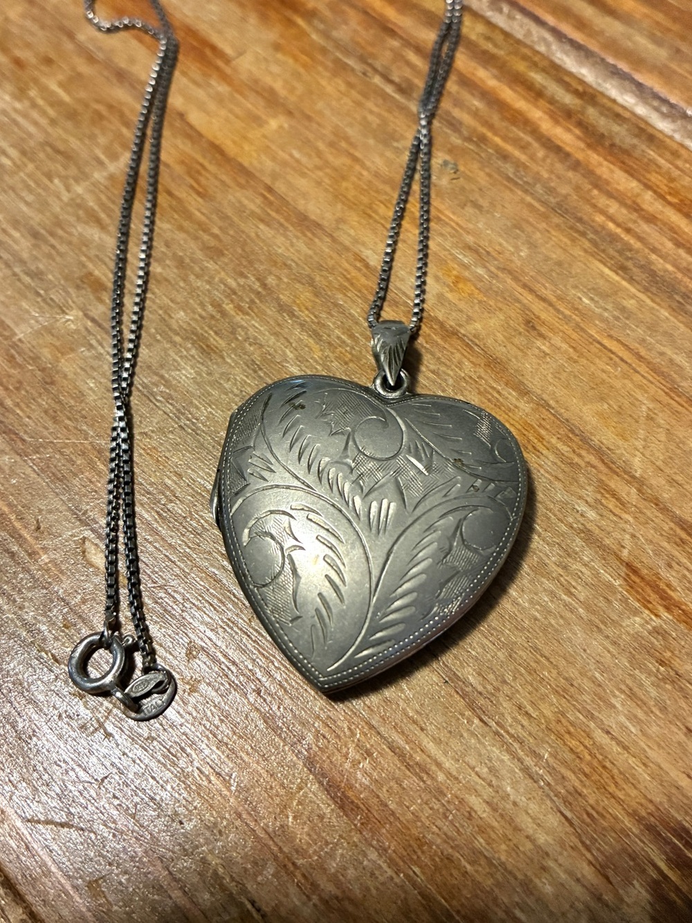 Vintage Sterling Silver Etched Heart Locket Necklace